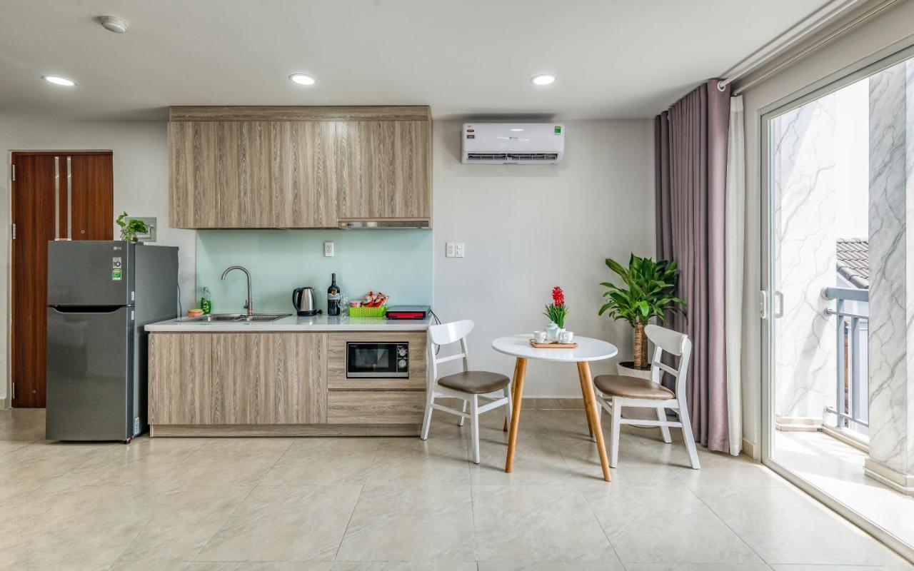 Cherry Hotel And Apartment Ho Chi Minh City Exterior photo