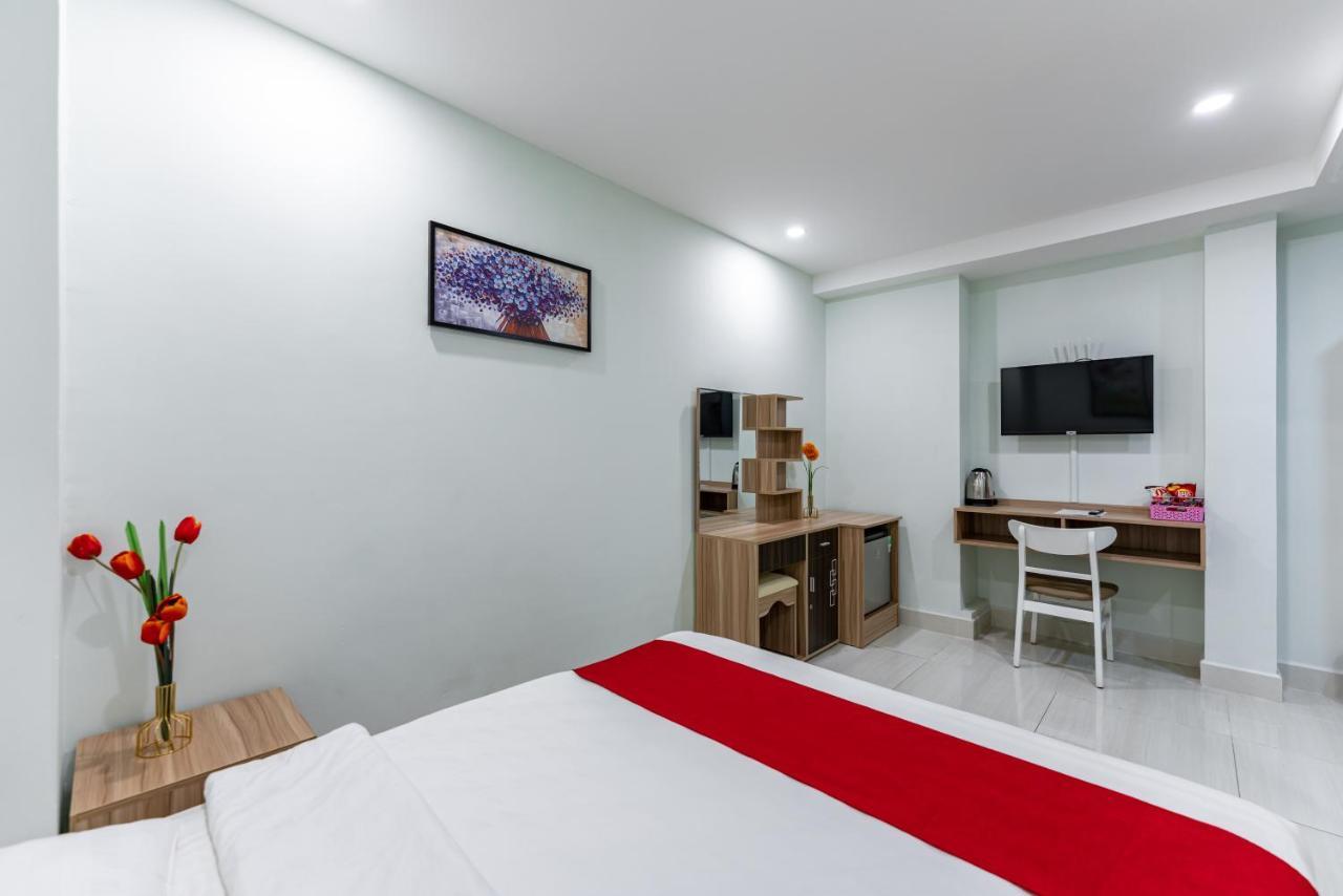 Cherry Hotel And Apartment Ho Chi Minh City Exterior photo