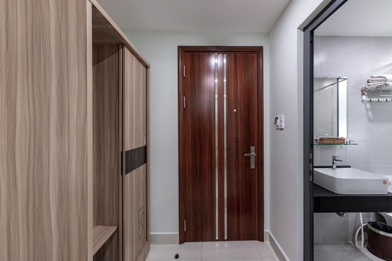 Cherry Hotel And Apartment Ho Chi Minh City Exterior photo