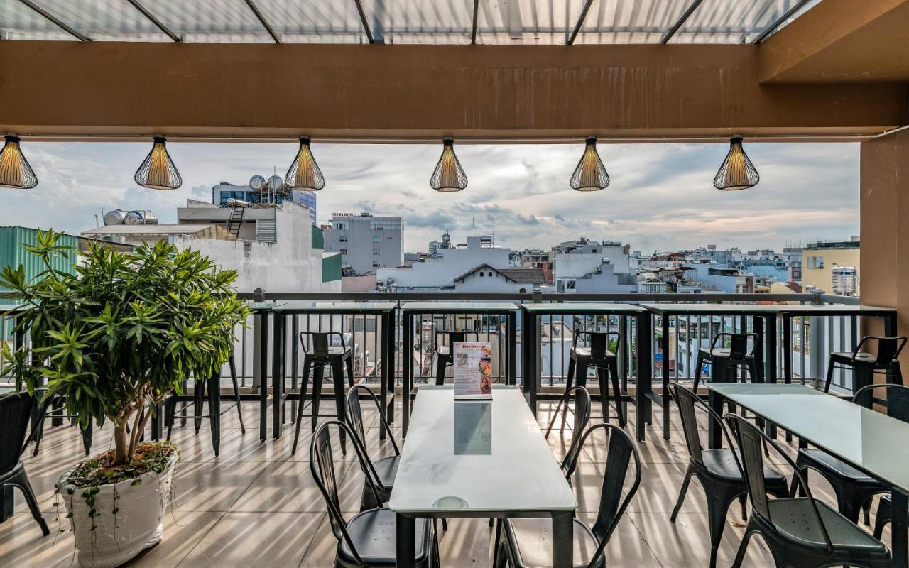 Cherry Hotel And Apartment Ho Chi Minh City Exterior photo